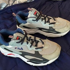 FILAS Recollector Gray and Blue Women’s Sneakers Size 9